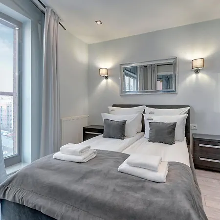 Waterlane Riverside Spa, Pool & Gym By Downtown Apartments Danzica Esterno foto