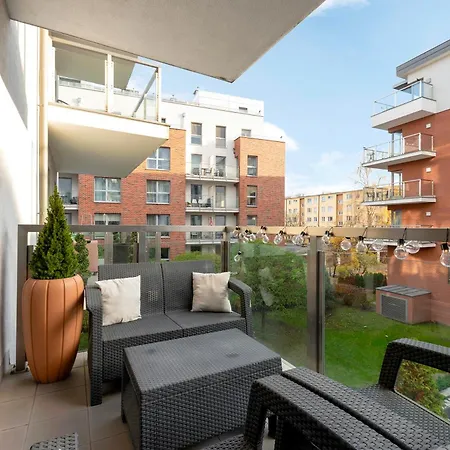 Waterlane Riverside Spa, Pool & Gym By Downtown Apartments Danzica Esterno foto