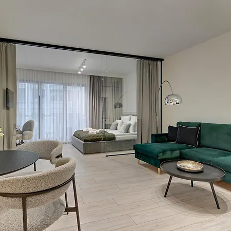 Waterlane Riverside Spa, Pool & Gym By Downtown Apartments Danzica Esterno foto