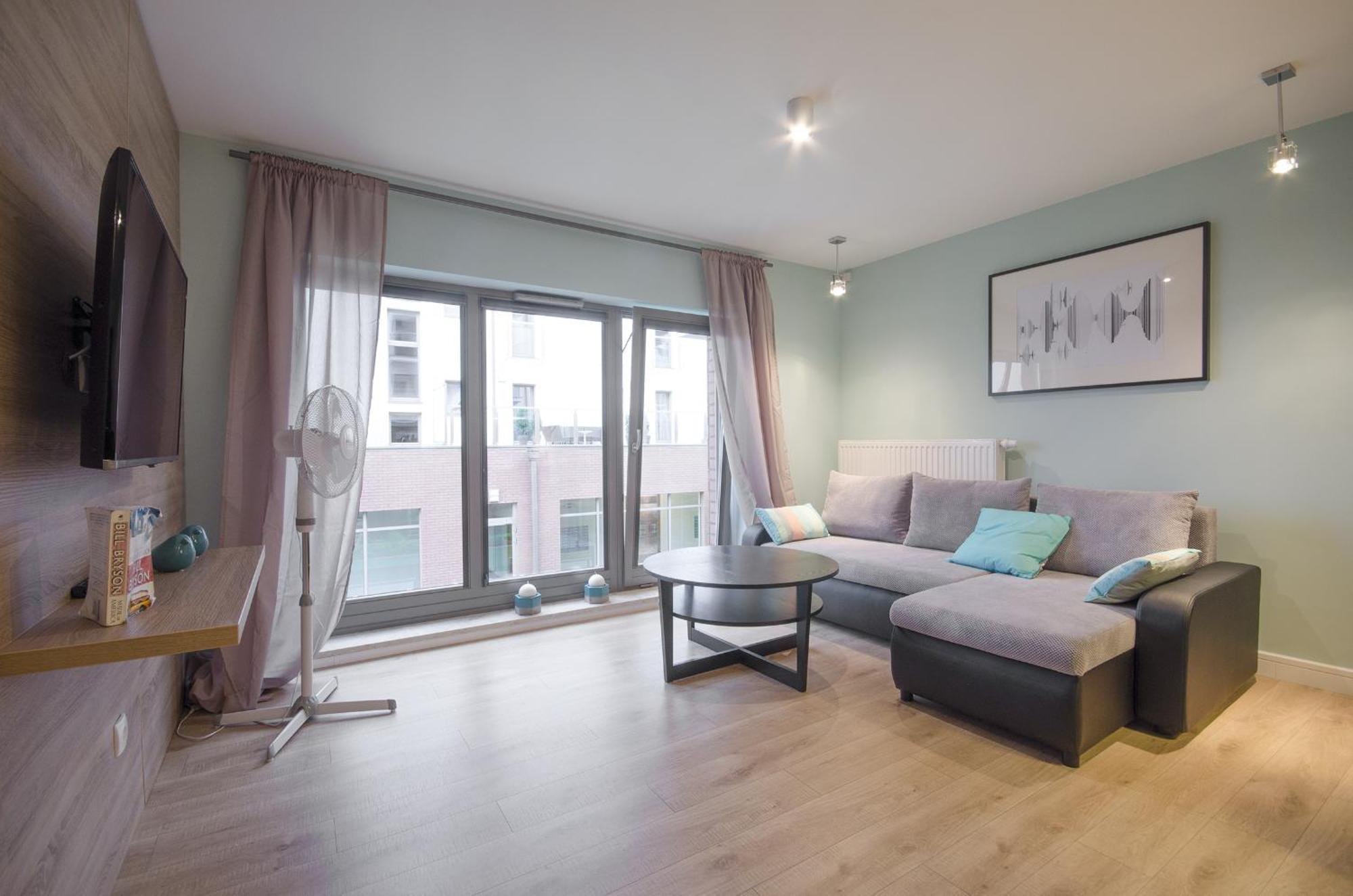 Waterlane Riverside Spa, Pool & Gym By Downtown Apartment *